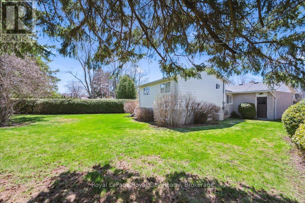 29 Vista Terrace, Guelph, Ontario  N1E 1A2 - Photo 33 - X12304876