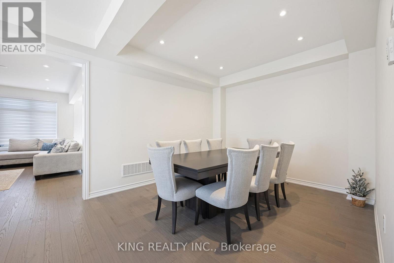 148 Silk Twist Drive, East Gwillimbury, Ontario  L9N 0V7 - Photo 10 - N12304506