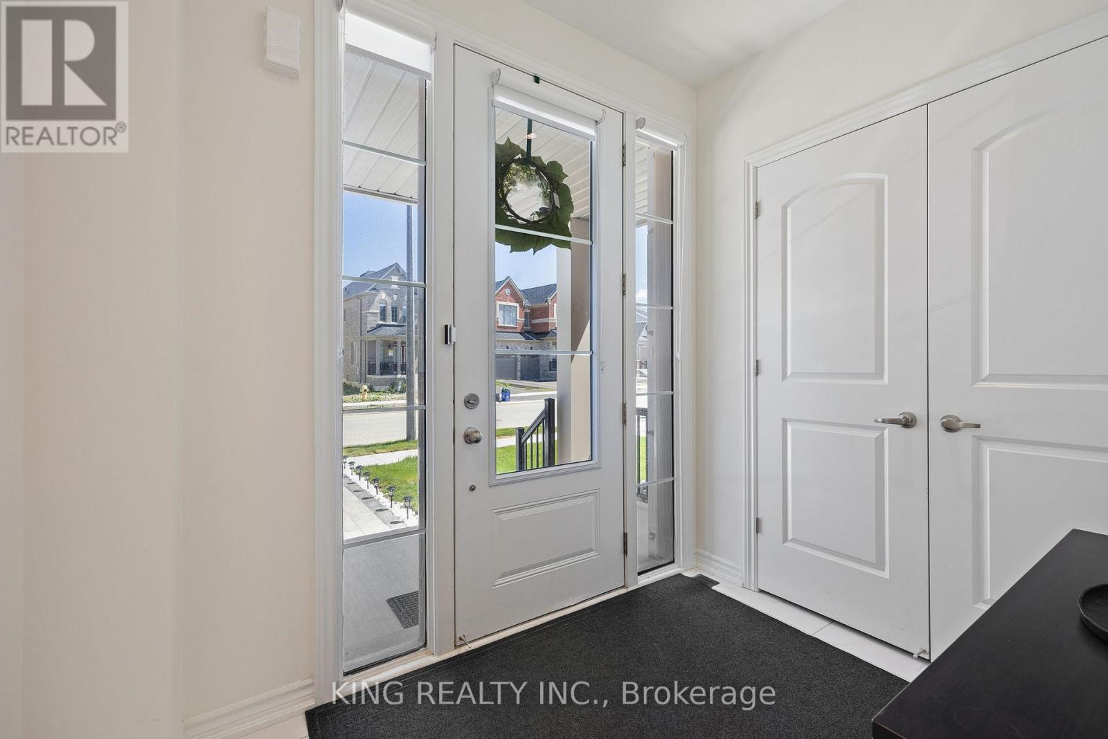 148 Silk Twist Drive, East Gwillimbury, Ontario  L9N 0V7 - Photo 6 - N12304506