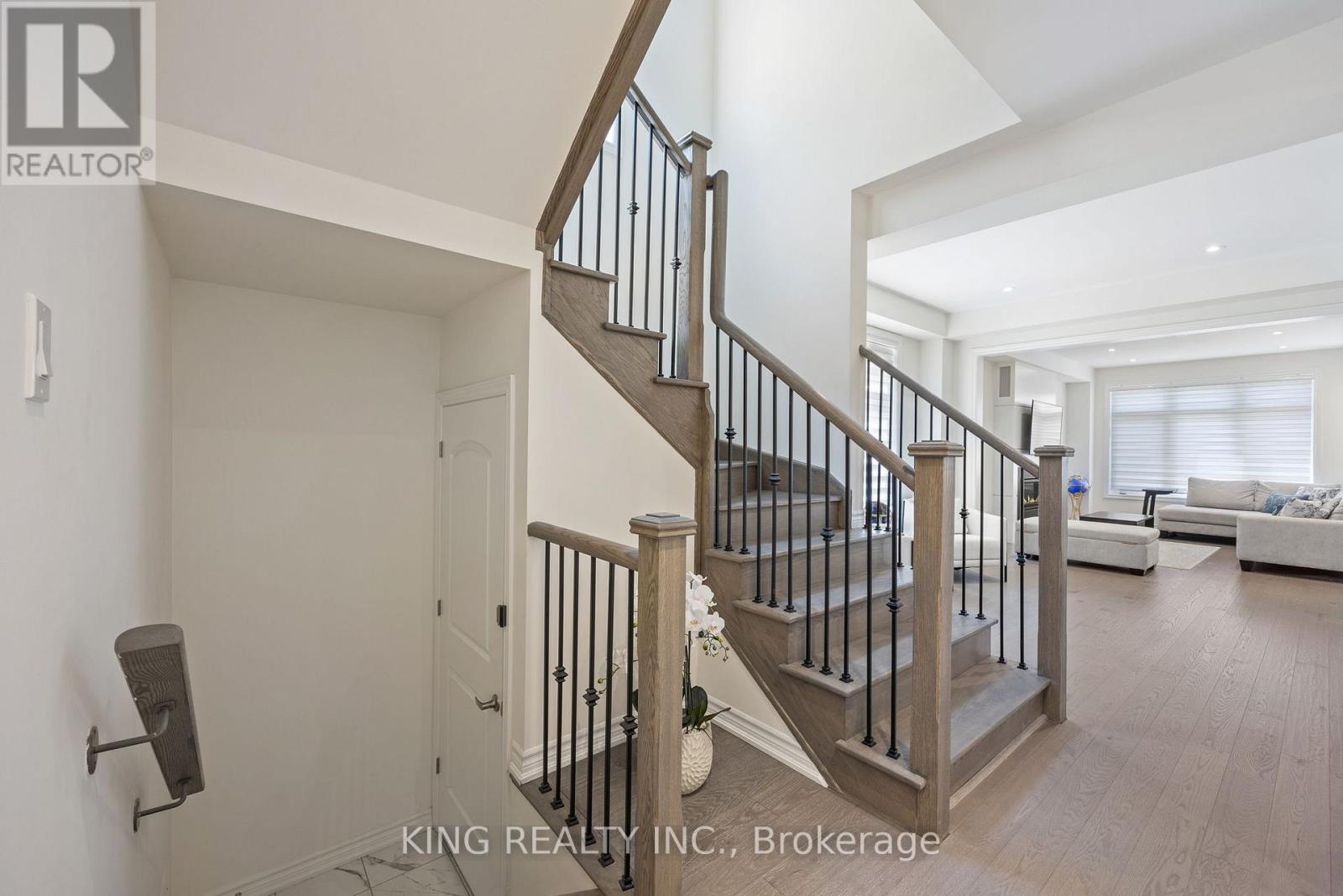 148 Silk Twist Drive, East Gwillimbury, Ontario  L9N 0V7 - Photo 15 - N12304506