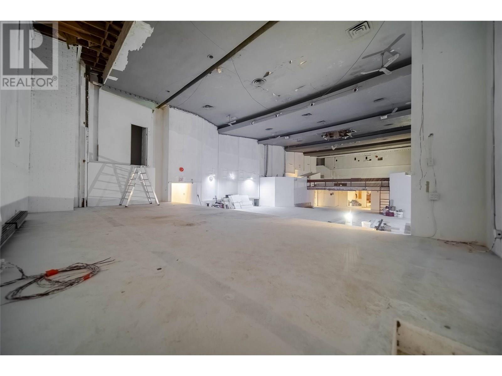 15 10th Avenue S, Cranbrook, British Columbia  V1C 2M9 - Photo 10 - 10356052