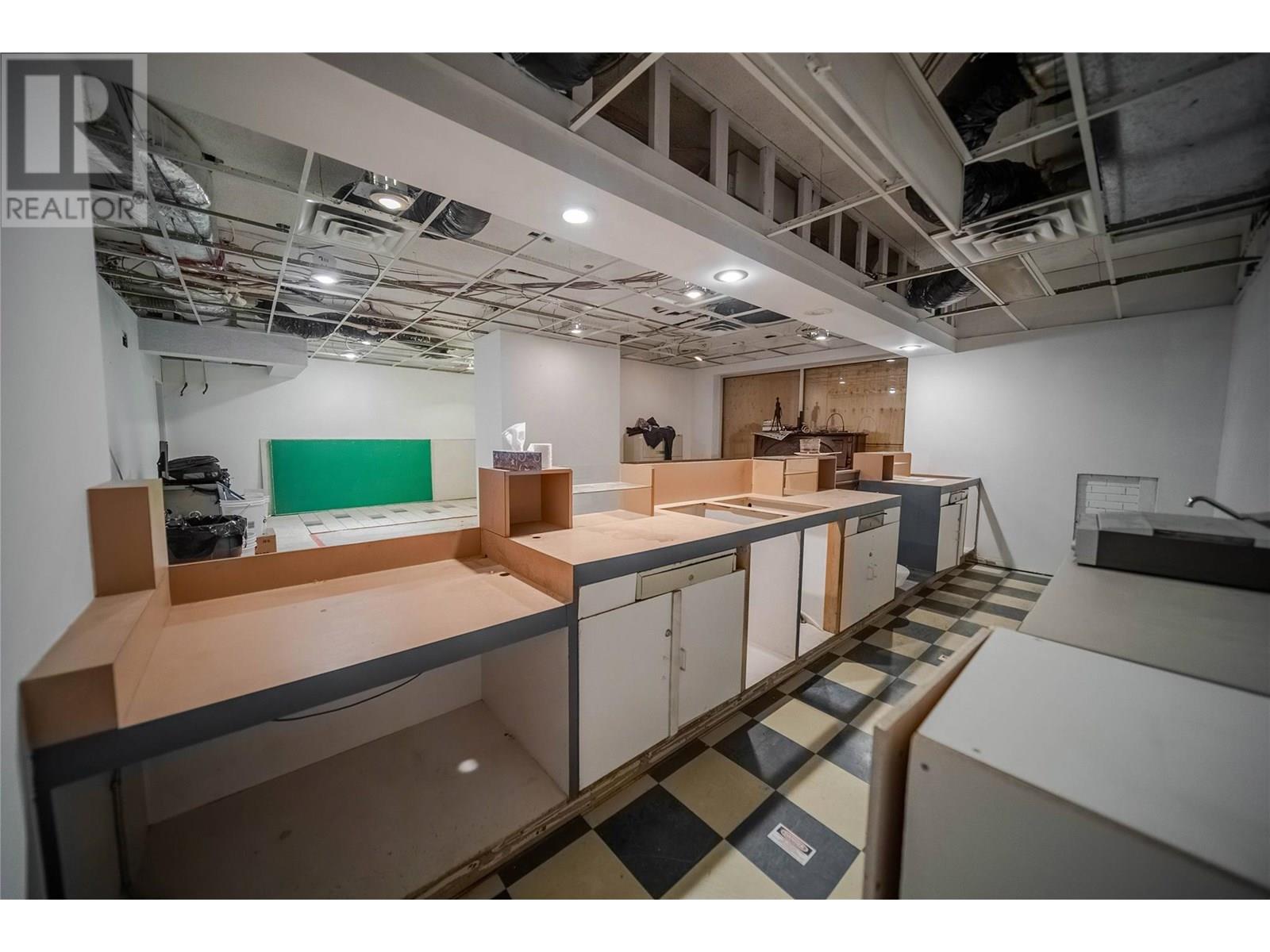 15 10th Avenue S, Cranbrook, British Columbia  V1C 2M9 - Photo 15 - 10356052