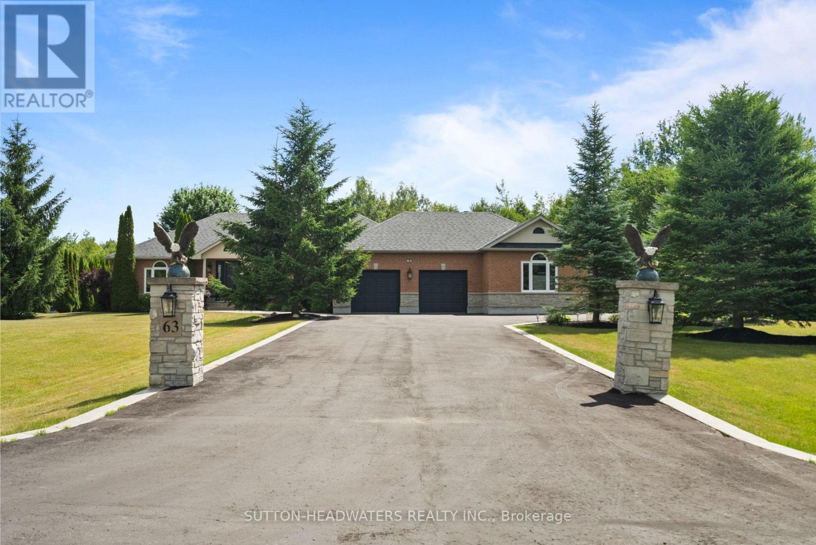 Property at 63 BROOKHAVEN CRESCENT image 2