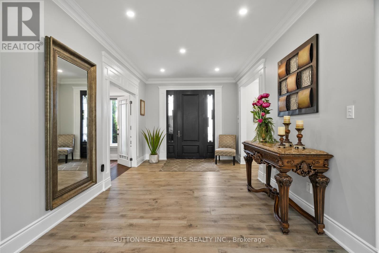 Property at 63 BROOKHAVEN CRESCENT image 4