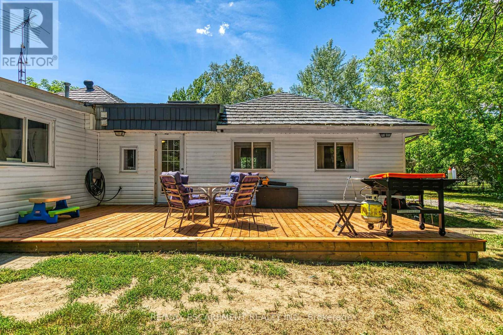 Property at 8241 HIGHWAY 3 image 3