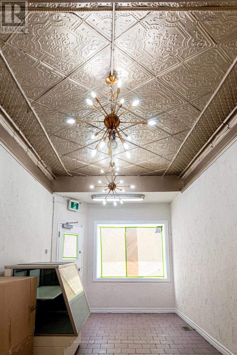 246-248 King Street W, Hamilton, Ontario L8P 1A9 - Photo 10 - X12304792