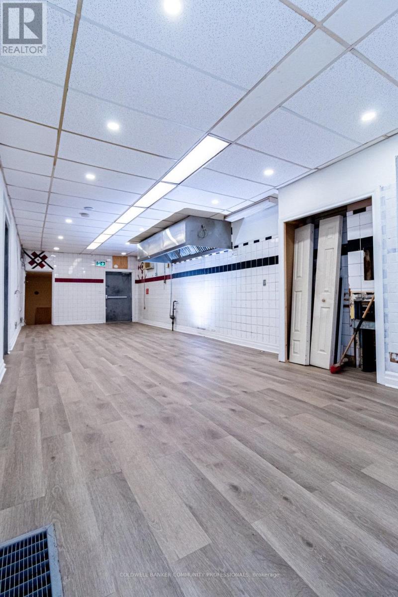 246-248 King Street W, Hamilton, Ontario L8P 1A9 - Photo 18 - X12304792