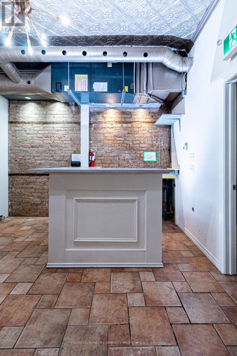 246-248 King Street W, Hamilton, Ontario L8P 1A9 - Photo 21 - X12304792