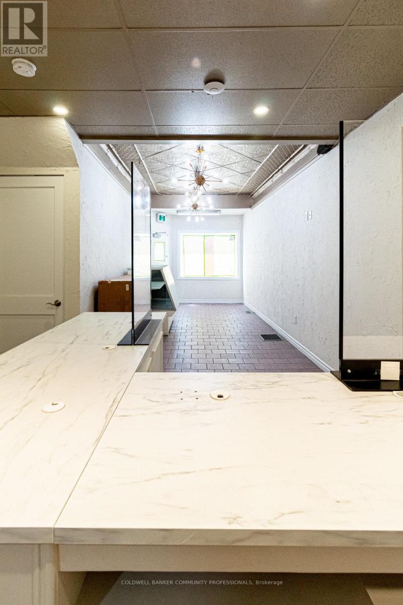 246-248 King Street W, Hamilton, Ontario L8P 1A9 - Photo 6 - X12304792