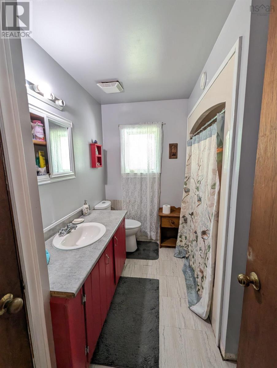 1335 Highway 2, Lantz, Nova Scotia  B2S 1Z2 - Photo 7 - 202515836