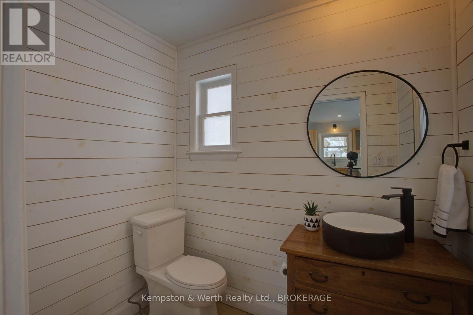 34 Queen Street W, Huron East, Ontario  N0G 1H0 - Photo 23 - X11931400