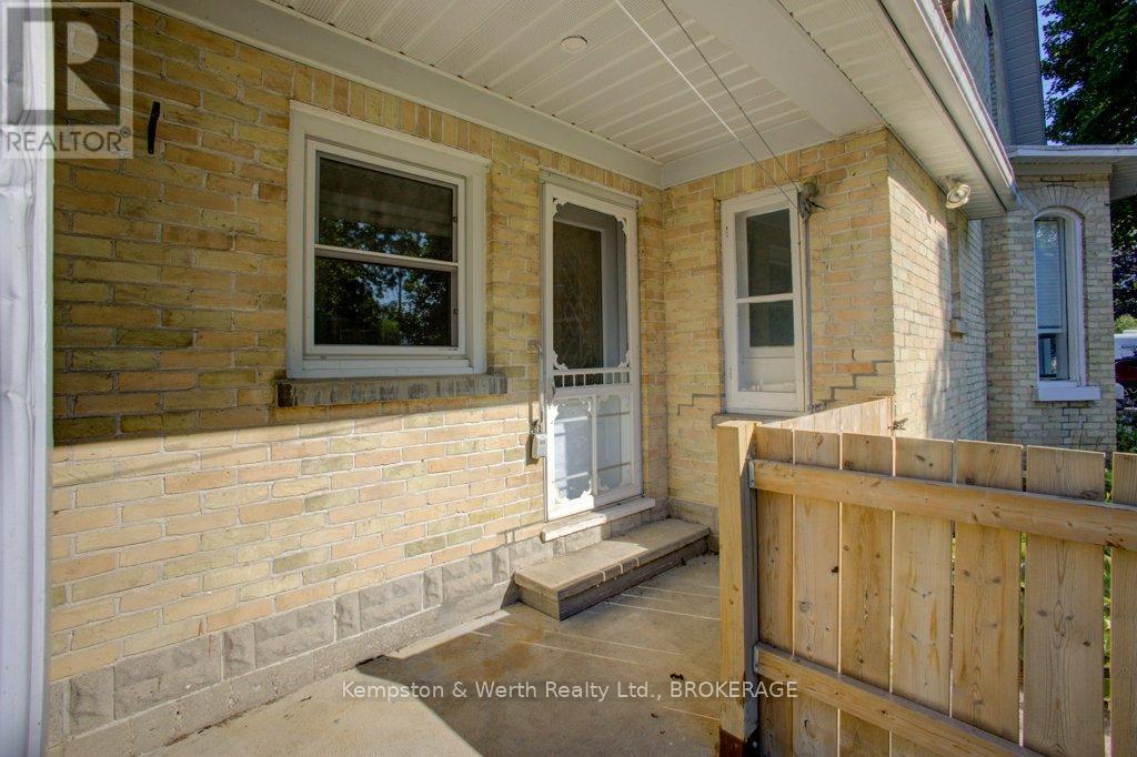 34 Queen Street W, Huron East, Ontario  N0G 1H0 - Photo 37 - X11931400