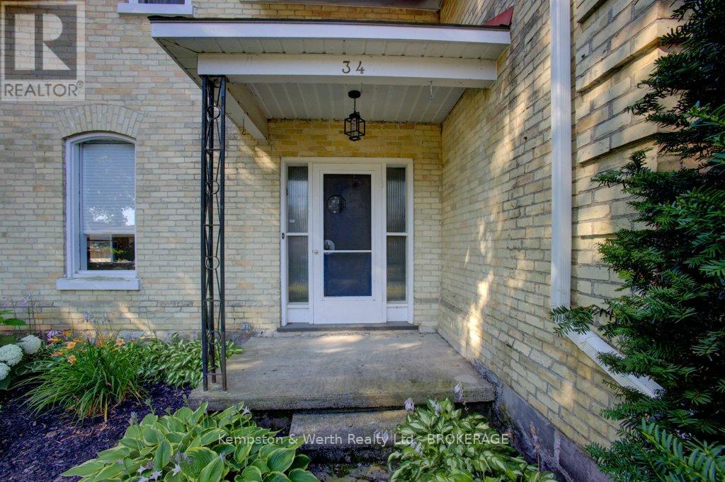 34 Queen Street W, Huron East, Ontario  N0G 1H0 - Photo 34 - X11931400