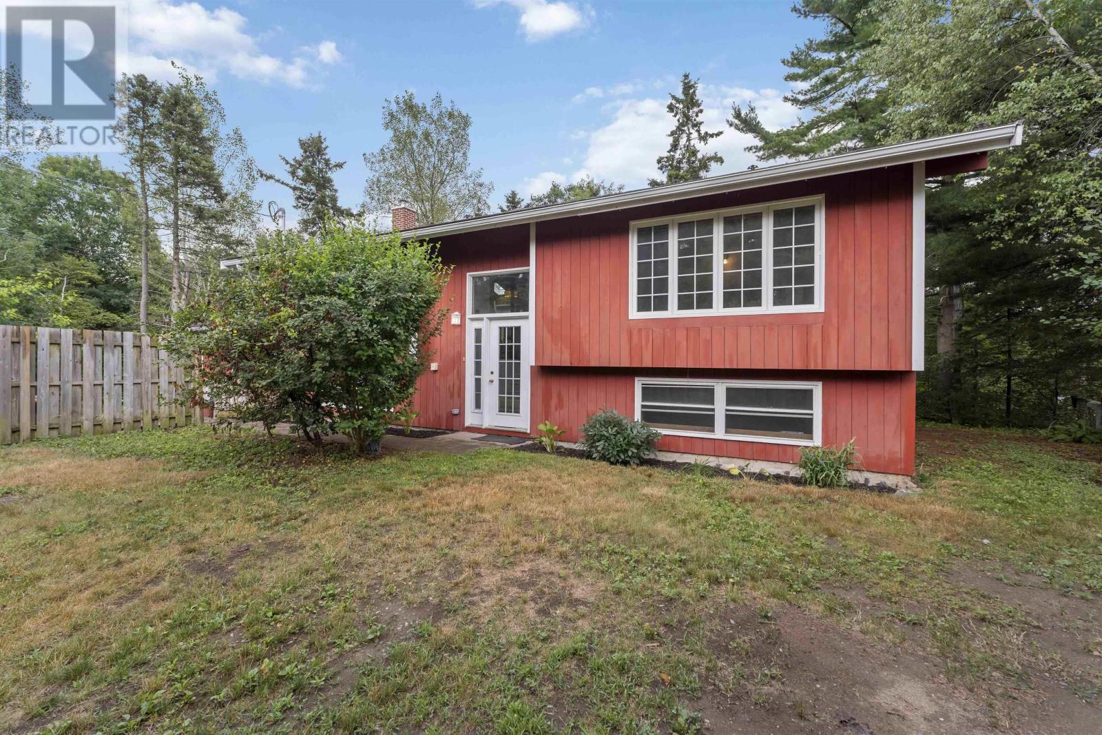 Property at 5 Minas Crescent image 1