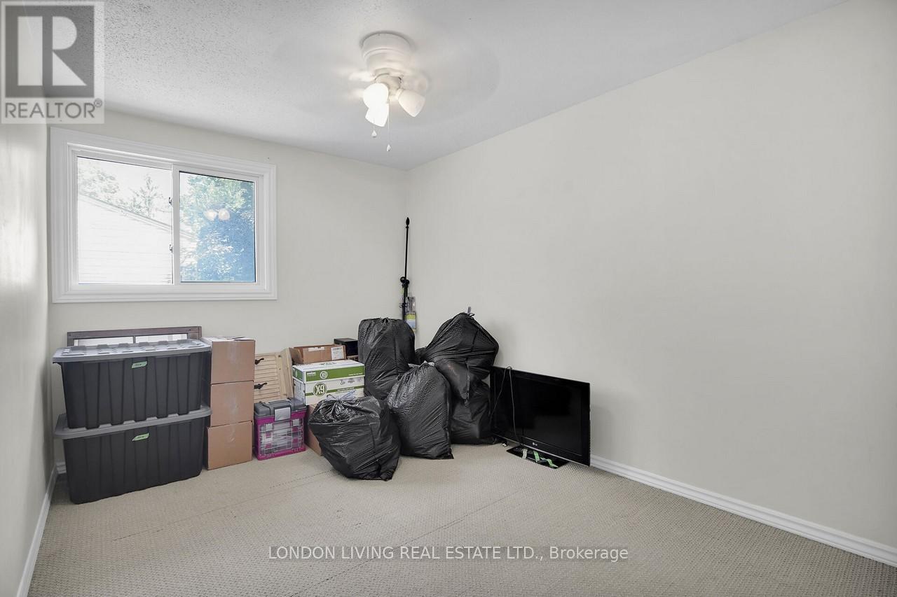 152 - 166 Southdale Road W, London South, Ontario  N6J 2J1 - Photo 22 - X12305079