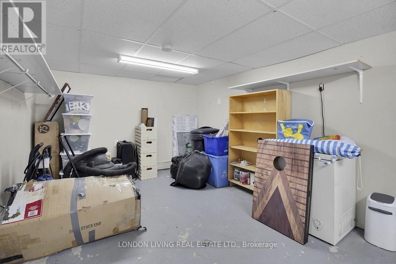 152 - 166 Southdale Road W, London South, Ontario  N6J 2J1 - Photo 28 - X12305079