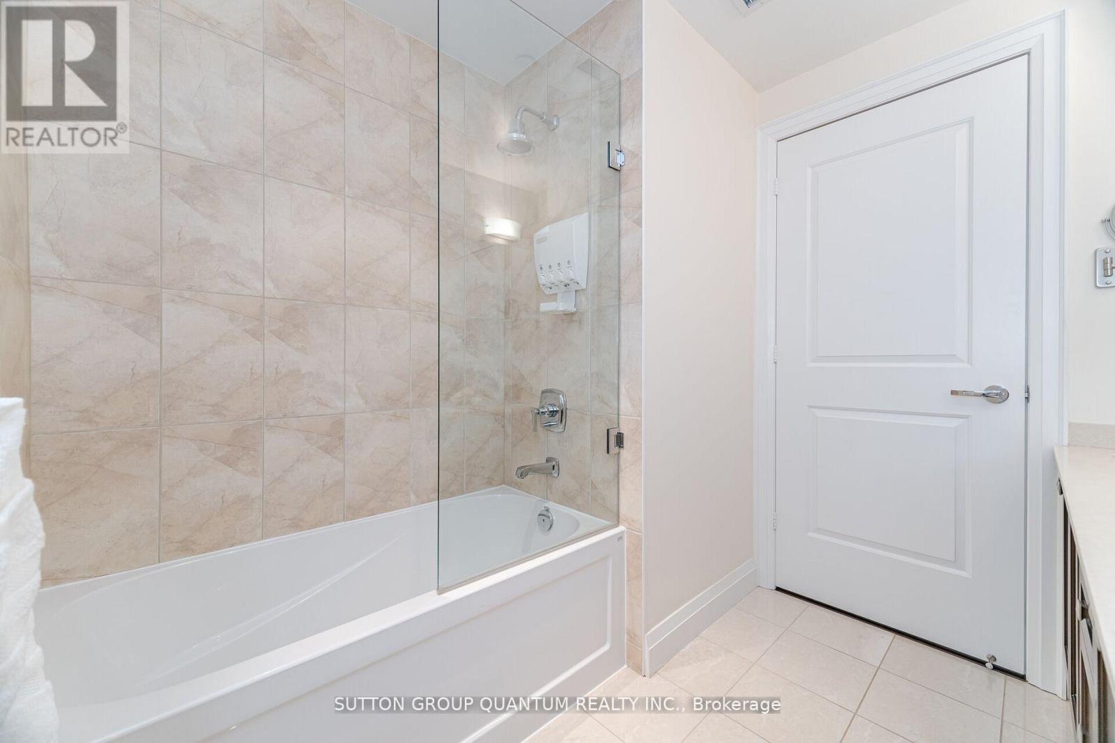 120 - 56 Jones Street, Oakville, Ontario  L6L 3E5 - Photo 18 - W12221142