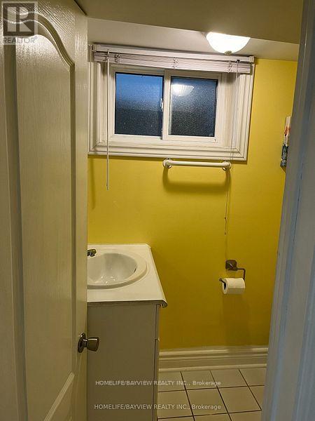 B2 - 255 Finch Avenue E, Toronto, Ontario  M2N 4S1 - Photo 7 - C12304897