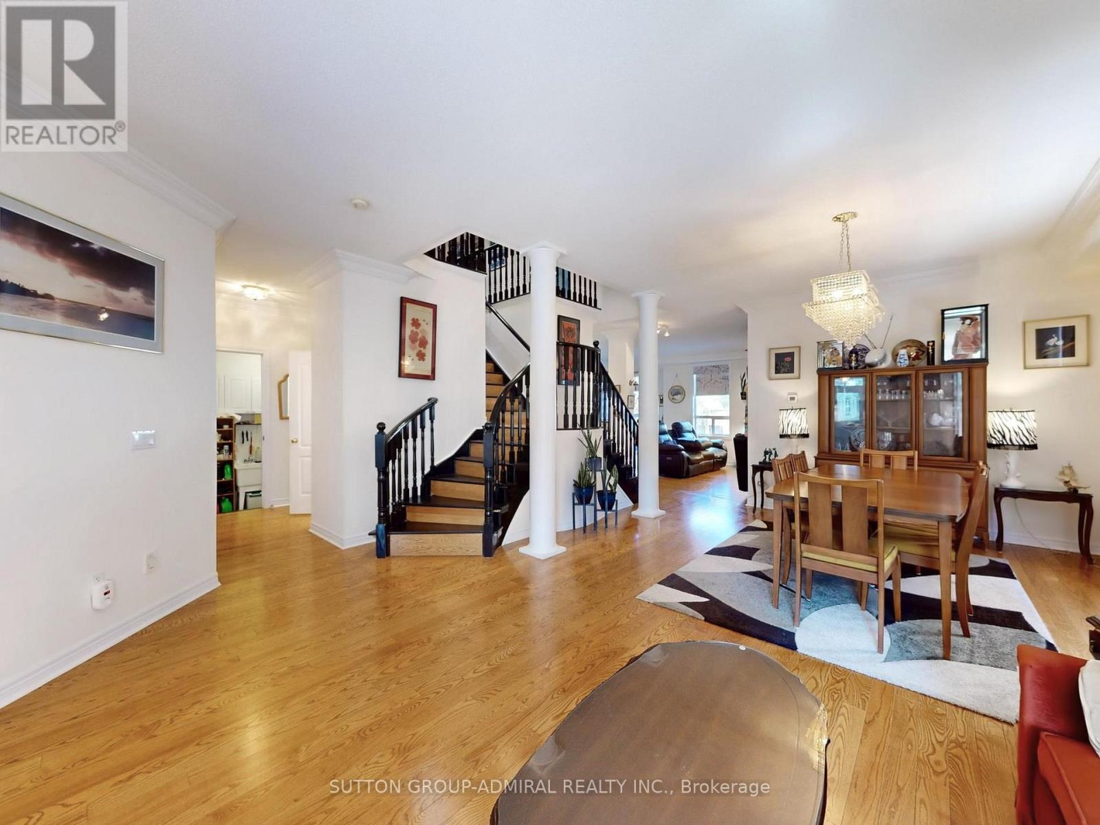 Property at 23 LACONA CRESCENT image 4