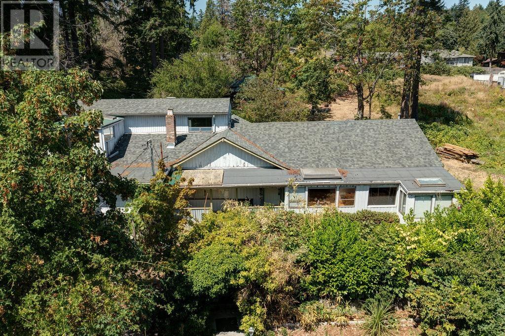 Property at 6180 SUNSHINE COAST HIGHWAY image 3