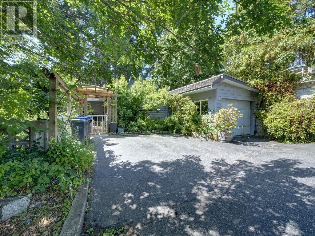 6184 Sunshine Coast Highway, Sechelt, British Columbia  V7Z 0M1 - Photo 3 - R3030380