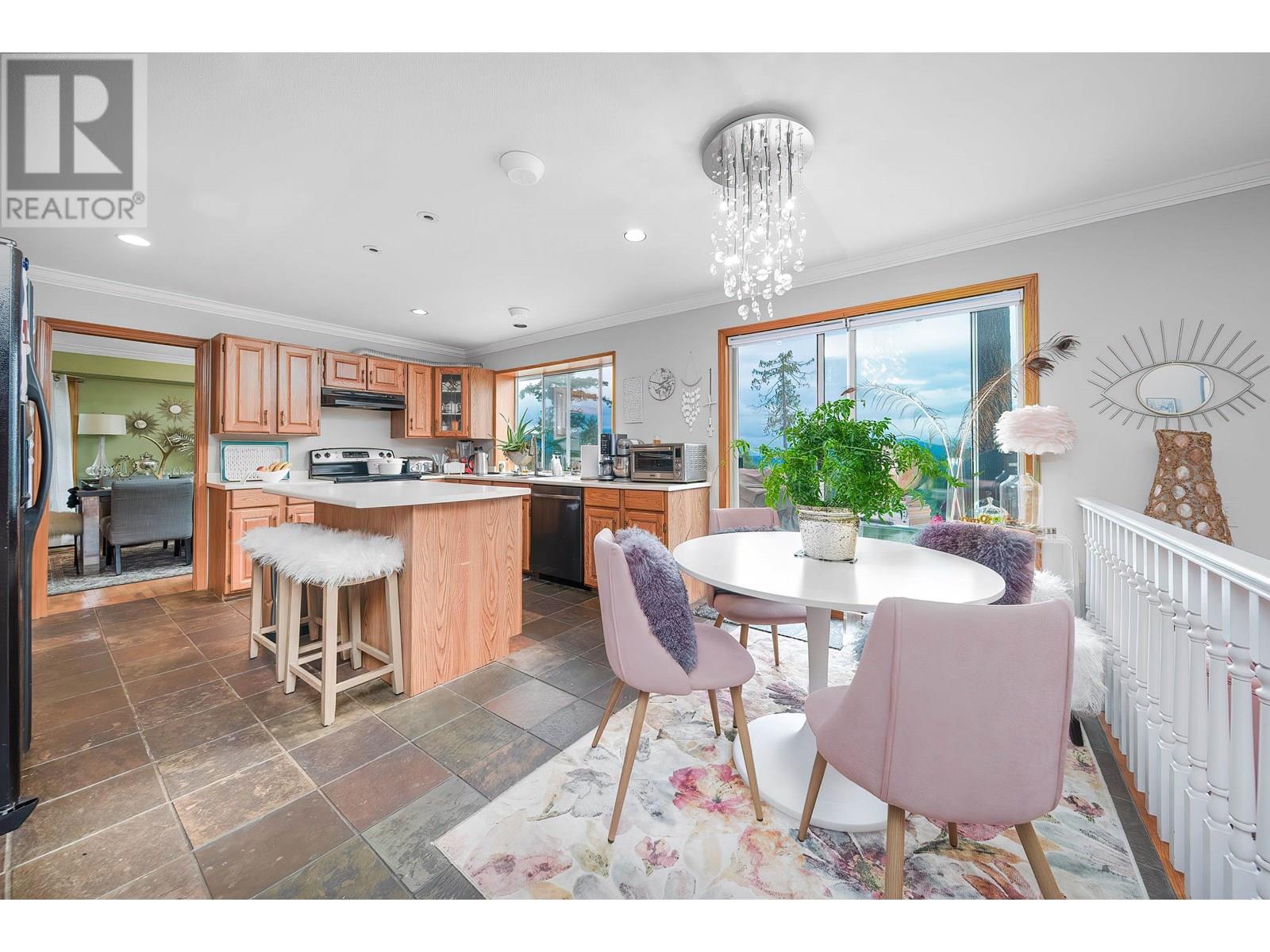 5343 Monte Bre Crescent, West Vancouver, British Columbia  V7W 3A7 - Photo 7 - R3030280