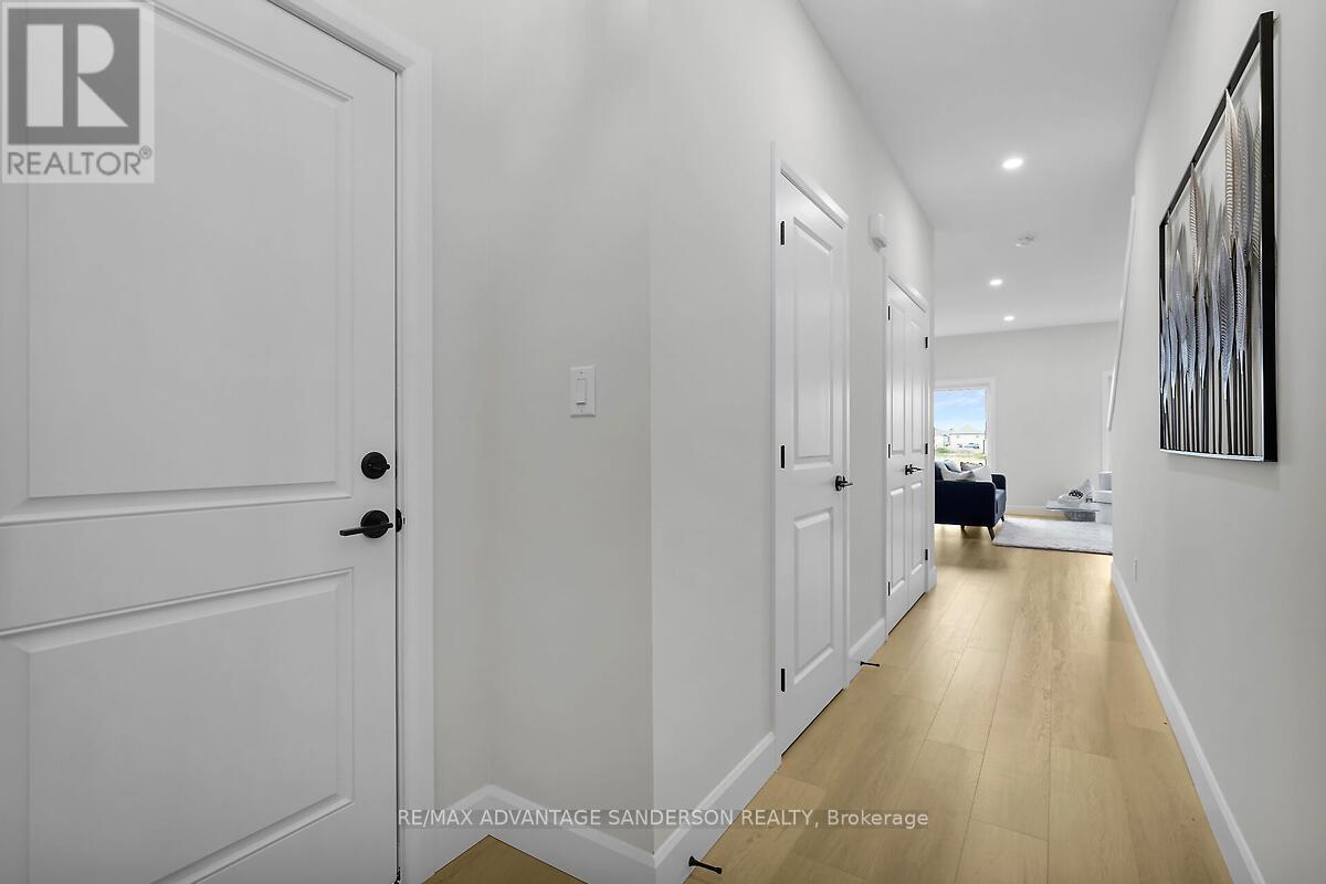 193 Bowman Drive, Middlesex Centre, Ontario  N0M 2A0 - Photo 13 - X12232014