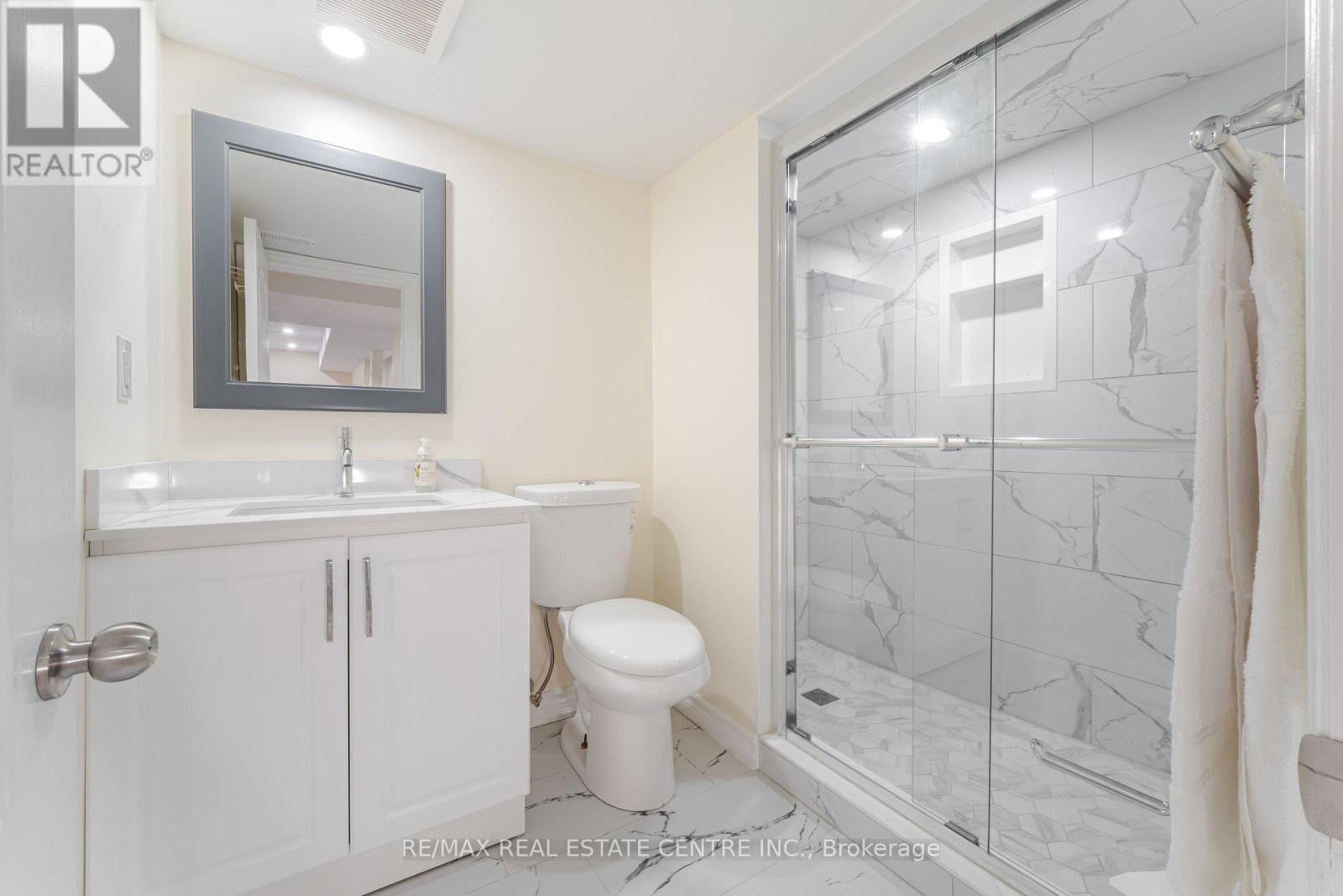 46 Lakefield Road, Brampton, Ontario  L7A 1W6 - Photo 44 - W12304943