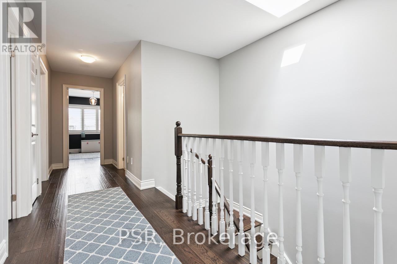 2136 Redstone Crescent, Oakville, Ontario  L6M 5B3 - Photo 22 - W12304957