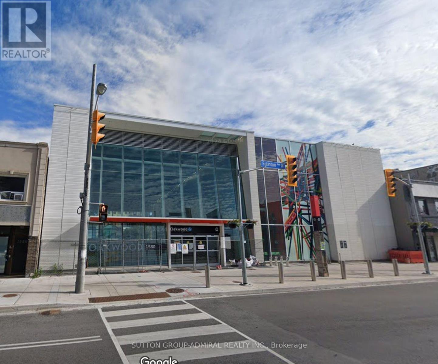 1602 Eglinton Avenue W, Toronto, Ontario  M6E 2G5 - Photo 12 - W12304975