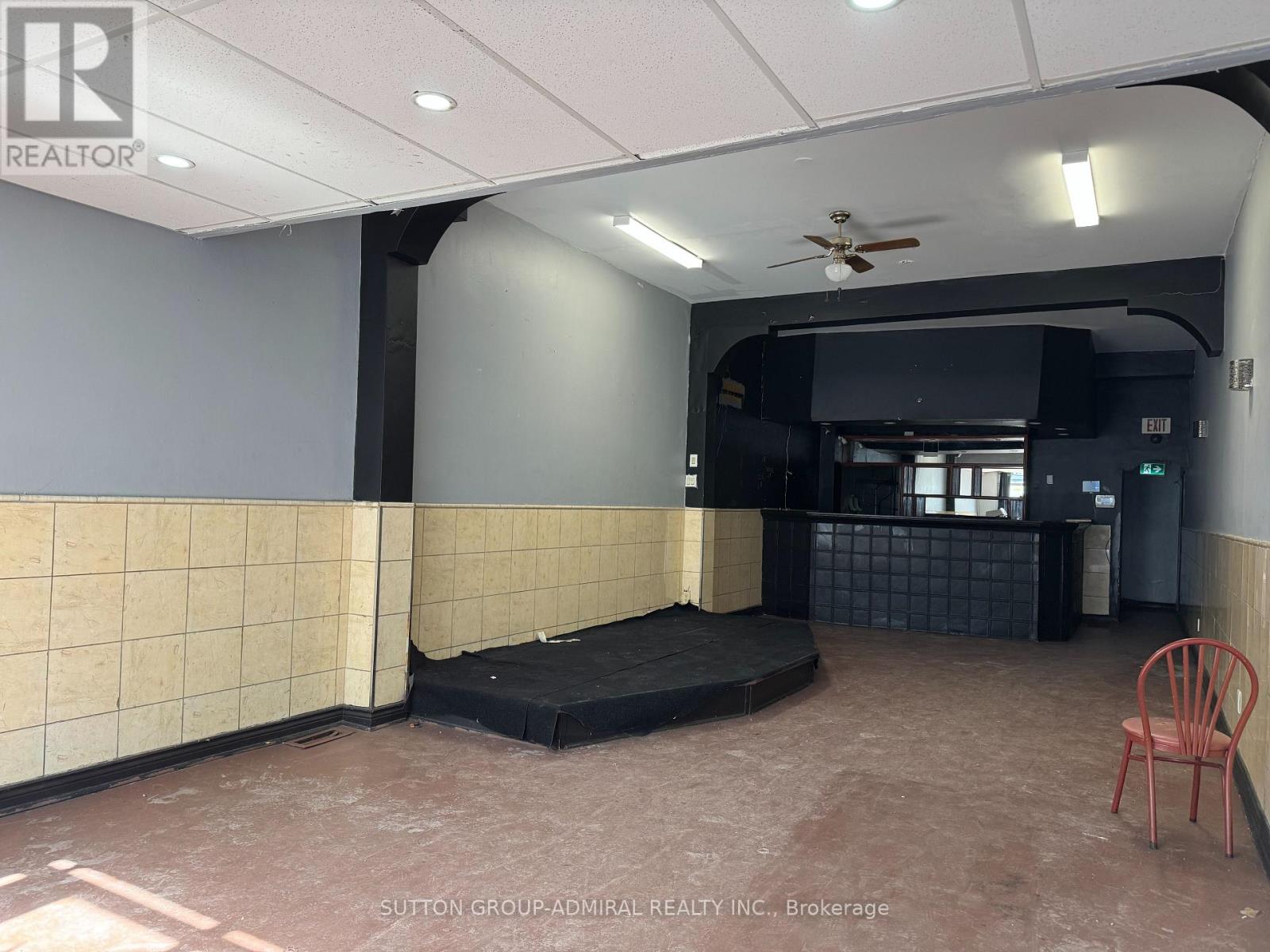 1602 Eglinton Avenue W, Toronto, Ontario  M6E 2G5 - Photo 3 - W12304975