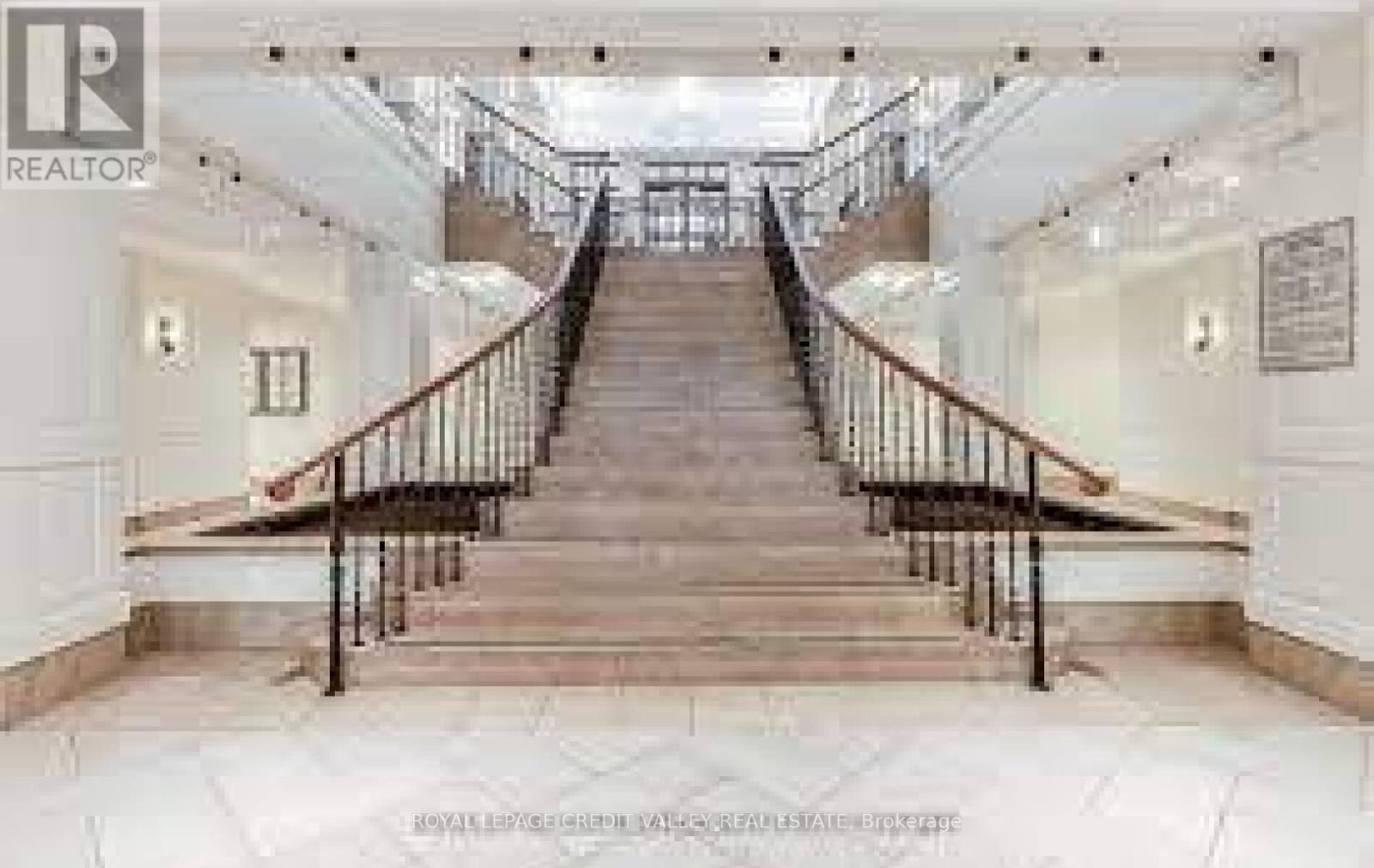 2023 - 700 Humberwood Boulevard Se, Toronto, Ontario  M9W 7J4 - Photo 47 - W12305049