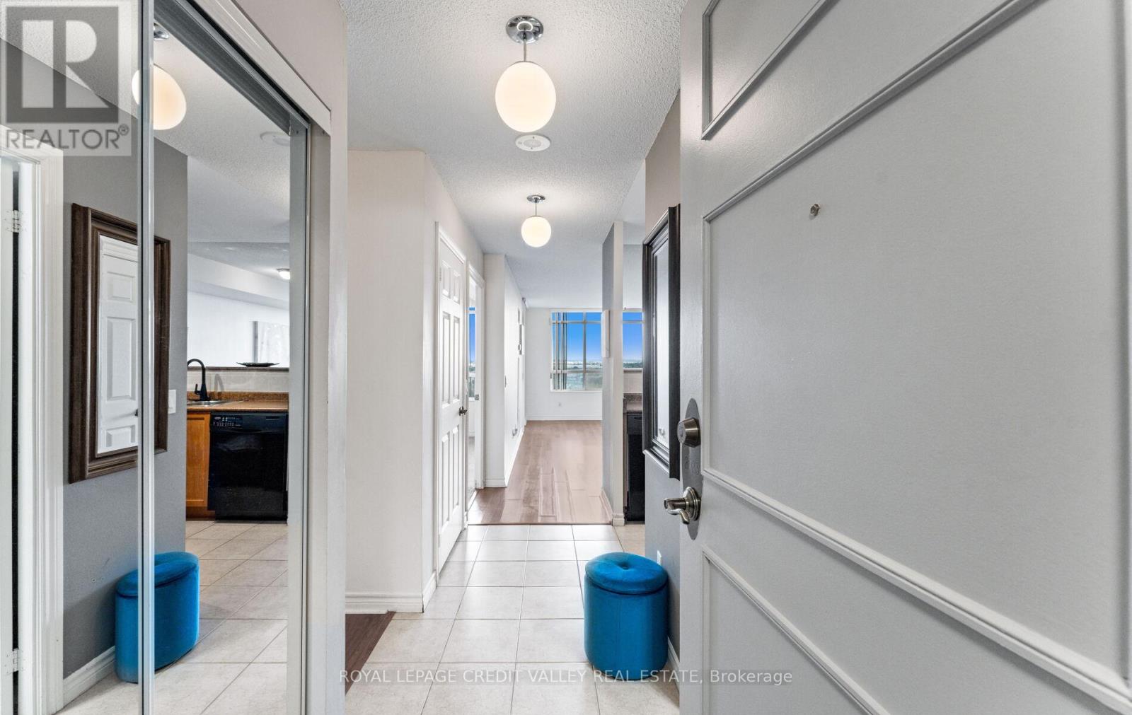 2023 - 700 Humberwood Boulevard Se, Toronto, Ontario  M9W 7J4 - Photo 8 - W12305049