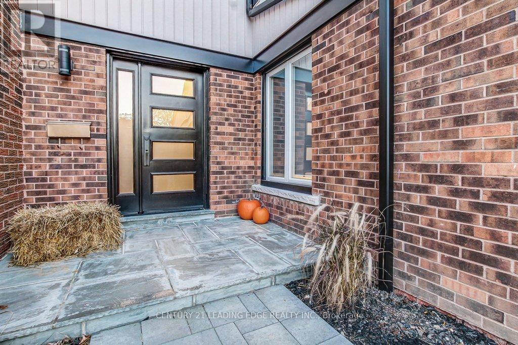 Property at 3501 ASH ROW CRESCENT image 3