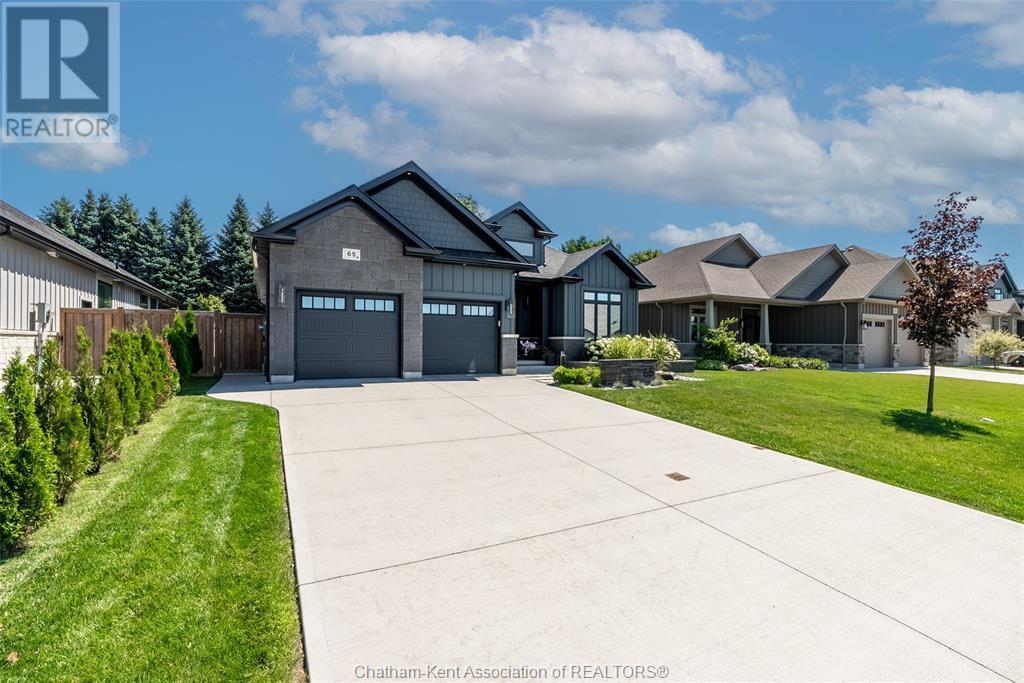 Property at 65 Tuscany TRAIL image 3