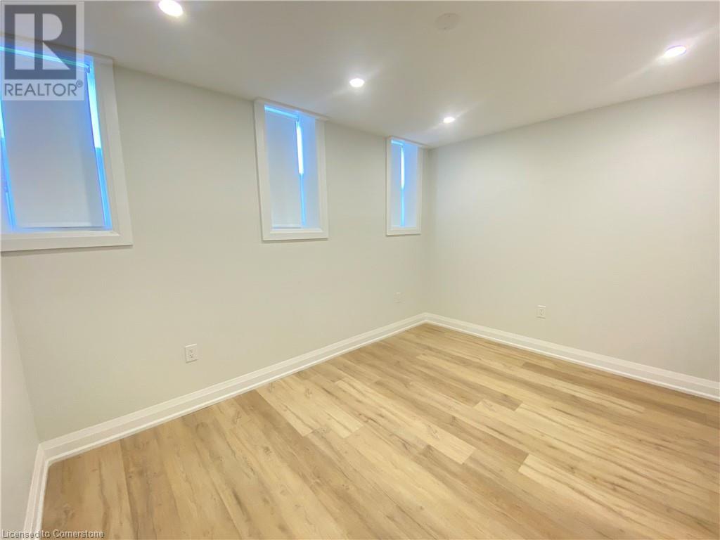 588 Barton Street E Unit# 10, Hamilton, Ontario  L8L 2Z5 - Photo 5 - 40752334