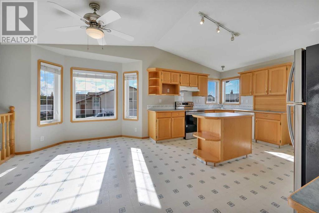 Property at 165 Duval Crescent image 3