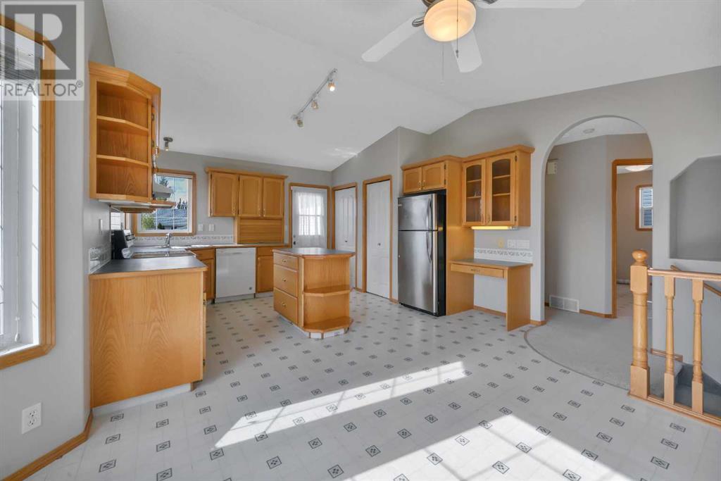 Property at 165 Duval Crescent image 4