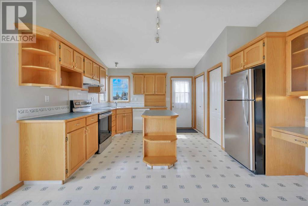 Property at 165 Duval Crescent image 2