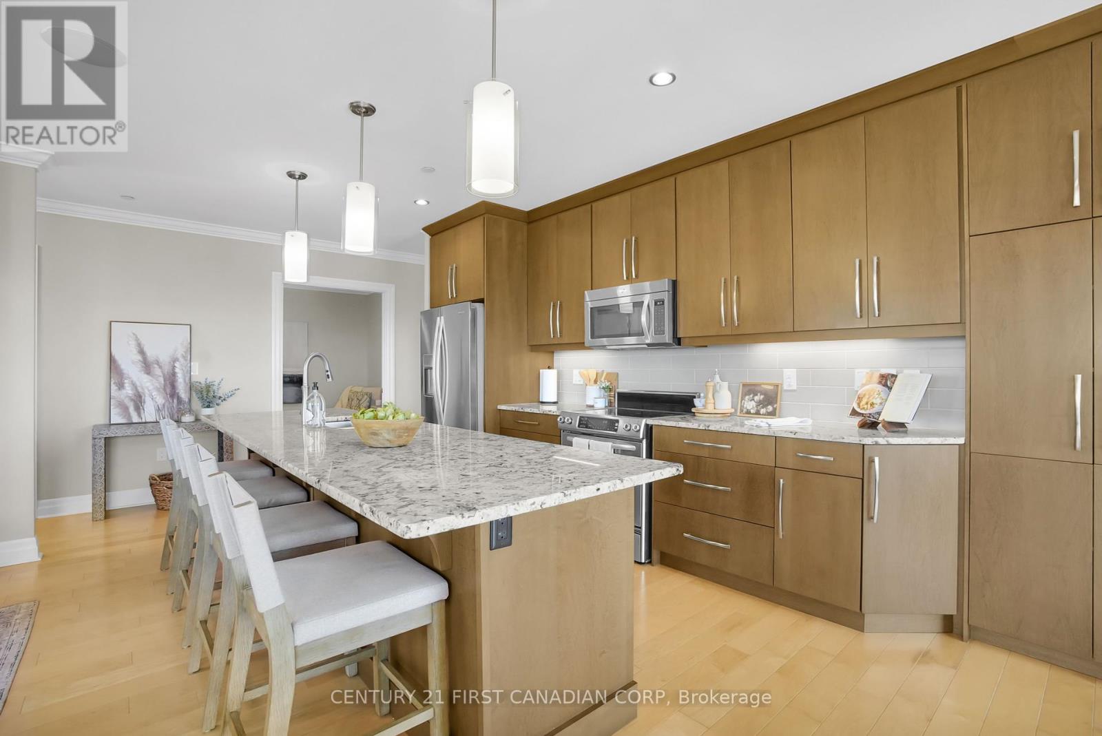 2308 - 330 Ridout Street N, London East, Ontario  N6A 0A7 - Photo 13 - X12305200