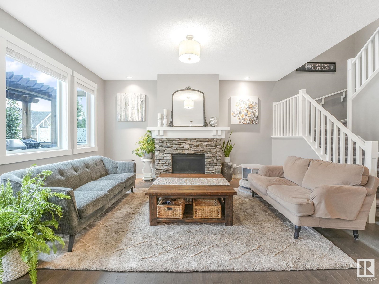 Property at 20619 130 AV NW image 1