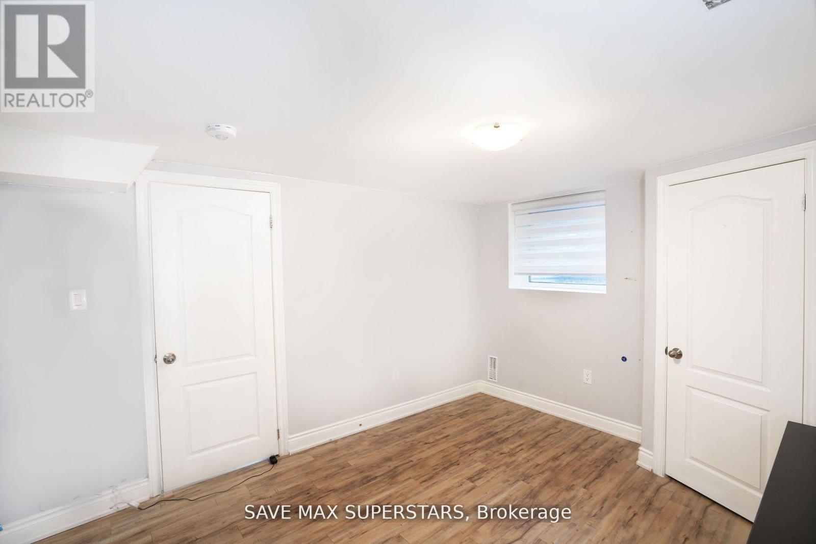 96 Wellington Street E, Barrie, Ontario  L4M 2C5 - Photo 23 - S12303220