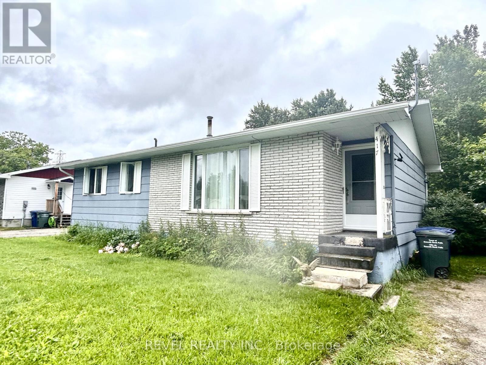 417 MAIN STREET, Smooth Rock Falls, Ontario