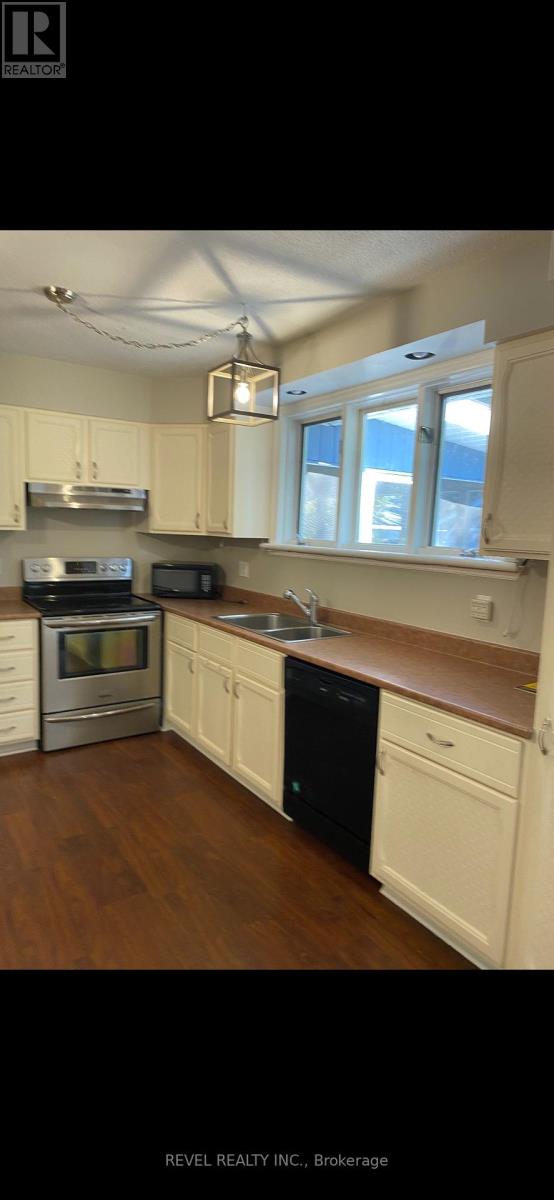 417 Main Street, Smooth Rock Falls, Ontario P0L 2B0 - Photo 3 - T12305250