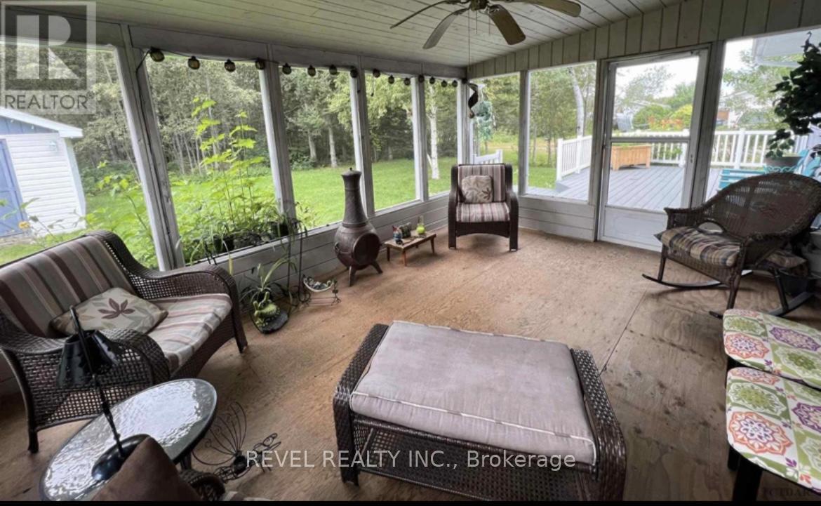 417 Main Street, Smooth Rock Falls, Ontario P0L 2B0 - Photo 33 - T12305250