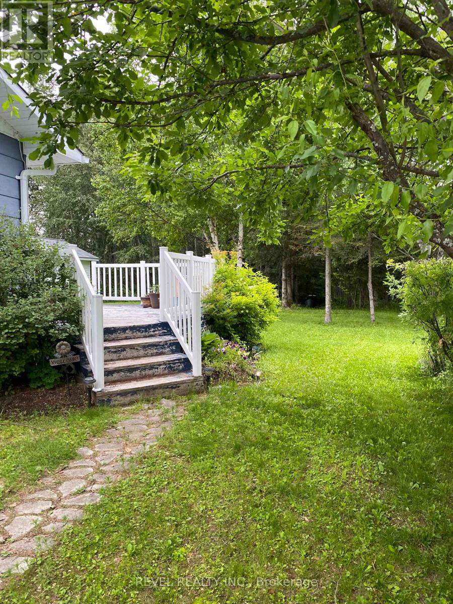 417 Main Street, Smooth Rock Falls, Ontario P0L 2B0 - Photo 37 - T12305250