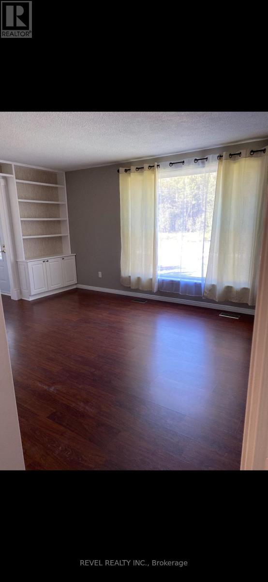 417 Main Street, Smooth Rock Falls, Ontario P0L 2B0 - Photo 5 - T12305250