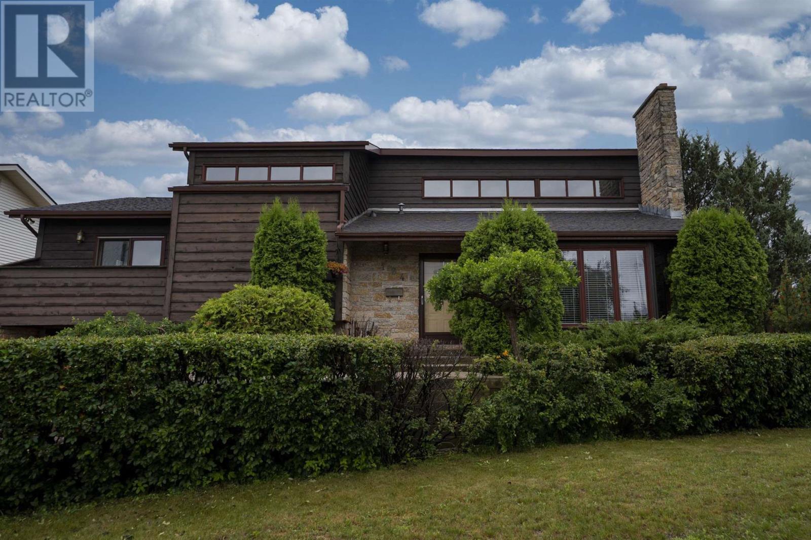 Property at 164 Iris CRES image 5
