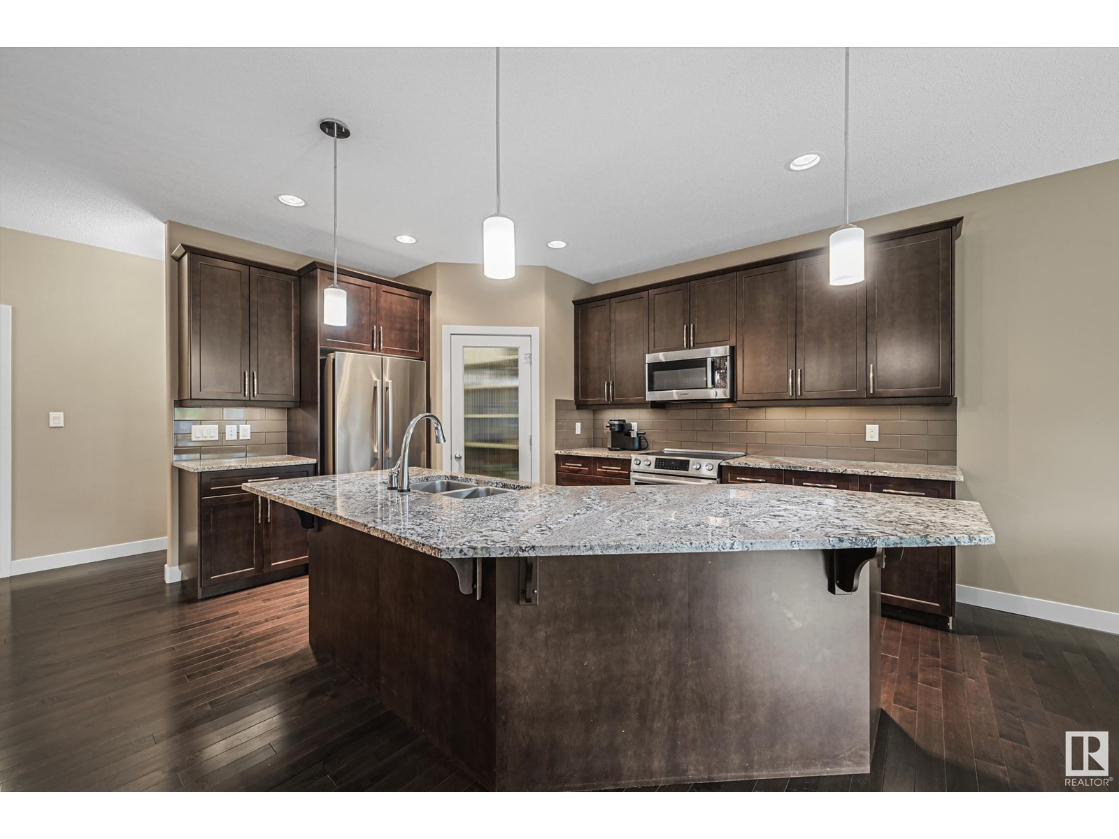 1120 Hainstock Green Gr Sw, Edmonton, Alberta  T6W 2T8 - Photo 30 - E4449411