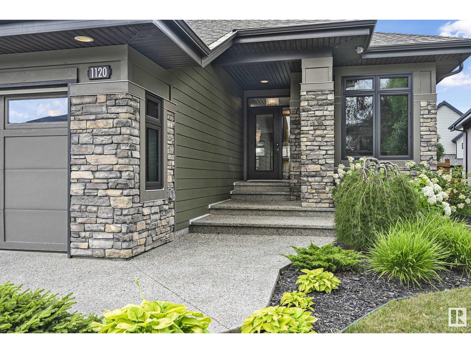 1120 Hainstock Green Gr Sw, Edmonton, Alberta  T6W 2T8 - Photo 15 - E4449411